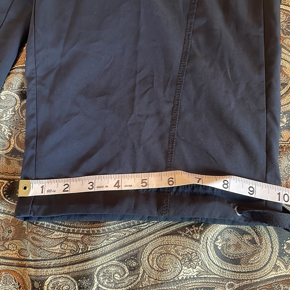 EUC bcg black with grey trim capris - Picture 7 of 8